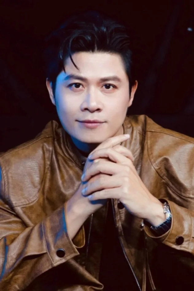 Nguyễn Văn Chung için kapak görseli