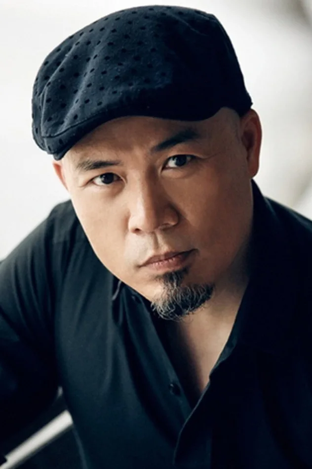 Cover image for Huy Tuấn
