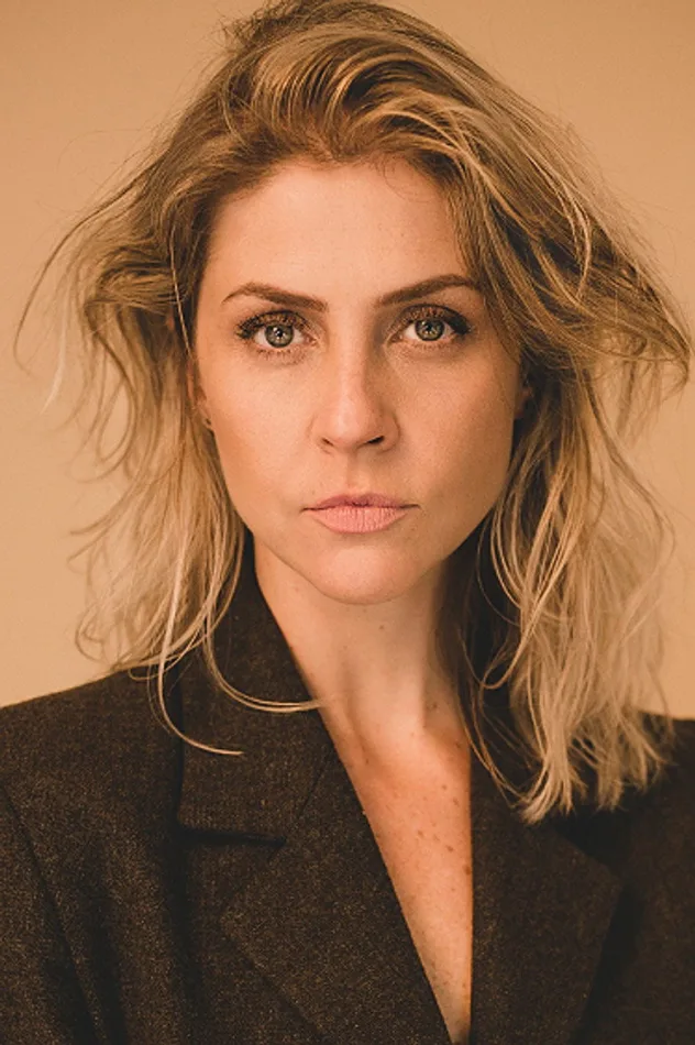 Imagen de portada para Christiana Ubach