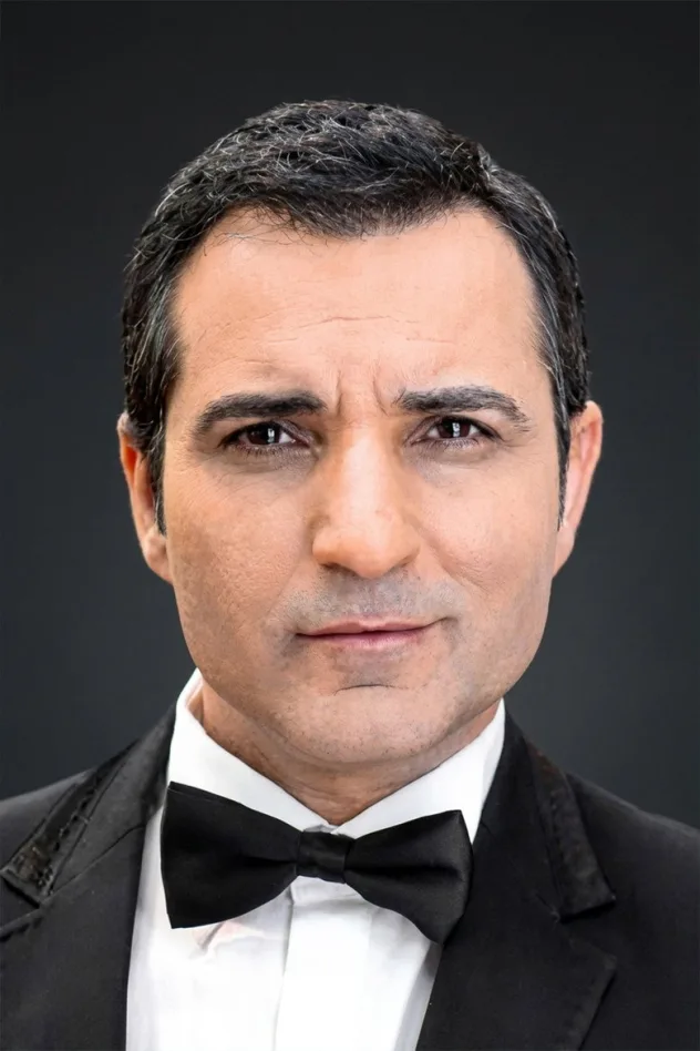 Cover image for Rafet El Roman