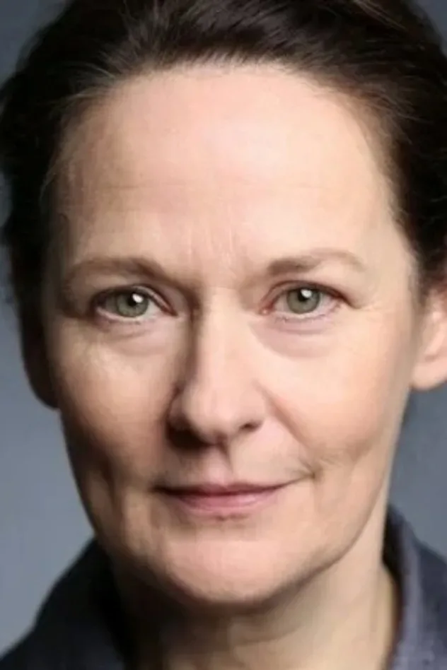 Imagen de portada para Beatrice Comins