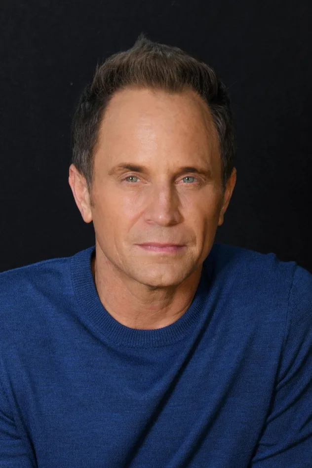 Обложка для David Yost