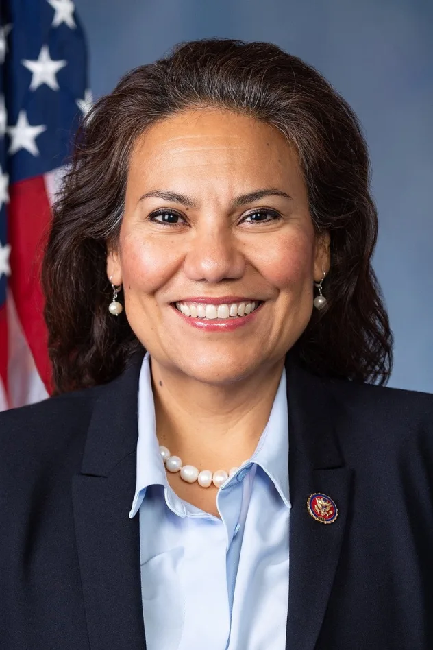 صورة الغلاف لـ Veronica Escobar