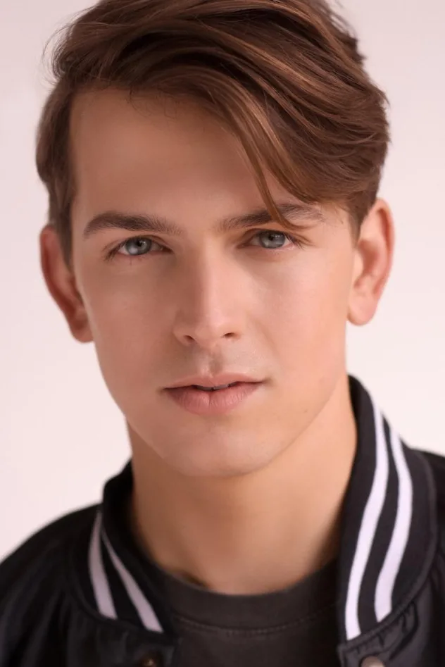 Обложка для Aiden Howard
