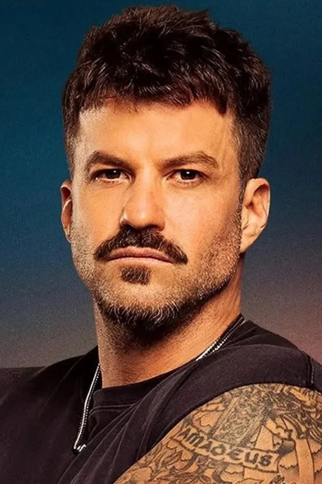Johnny 'Bananas' Devenanzio için kapak görseli