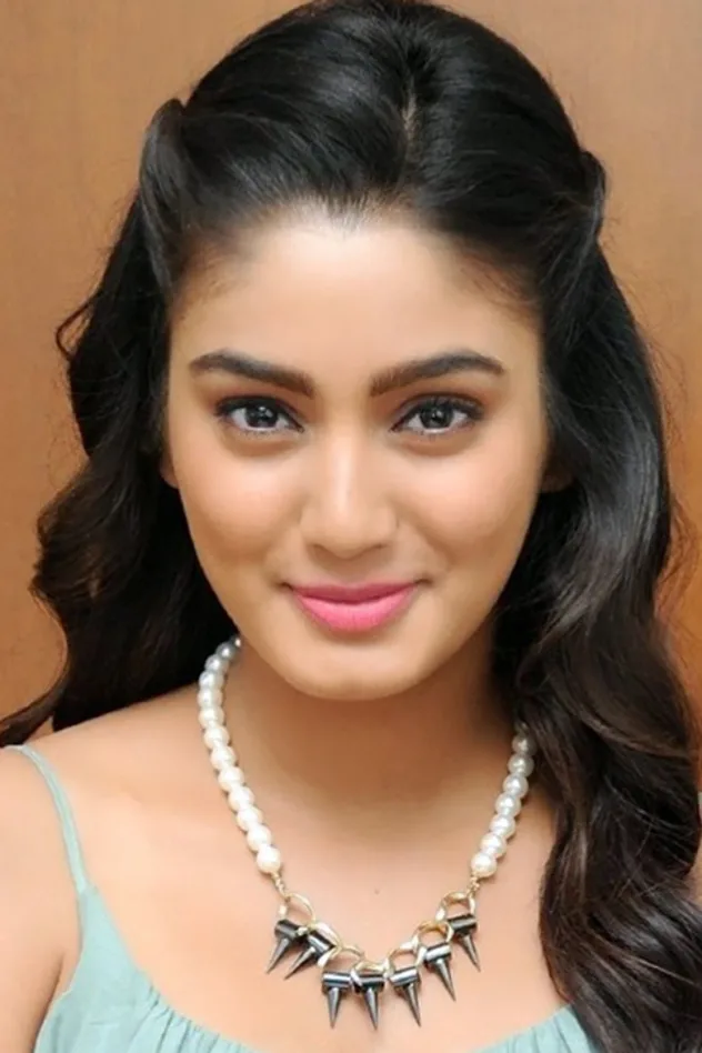 фото Sana Makbul