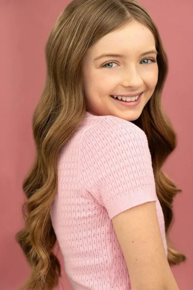 Обложка для Emma Oliver