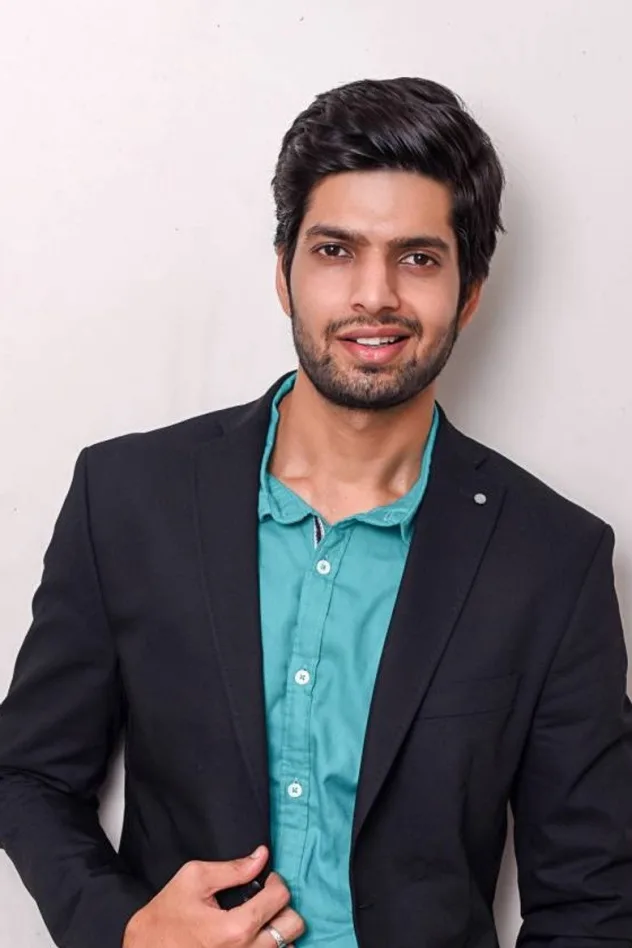 Hitesh Bhardwaj için kapak görseli