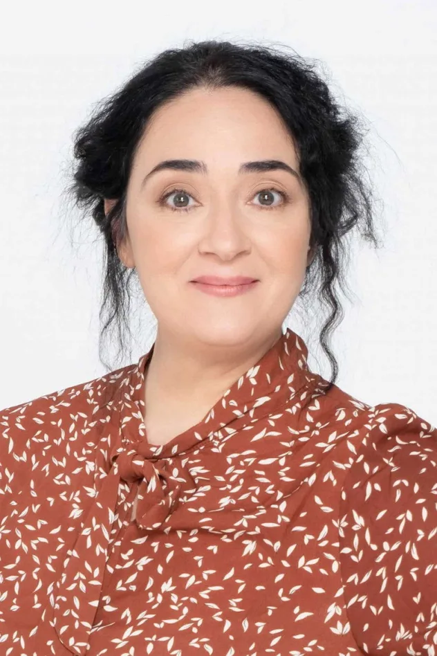 Eleni Ouzounidou için kapak görseli