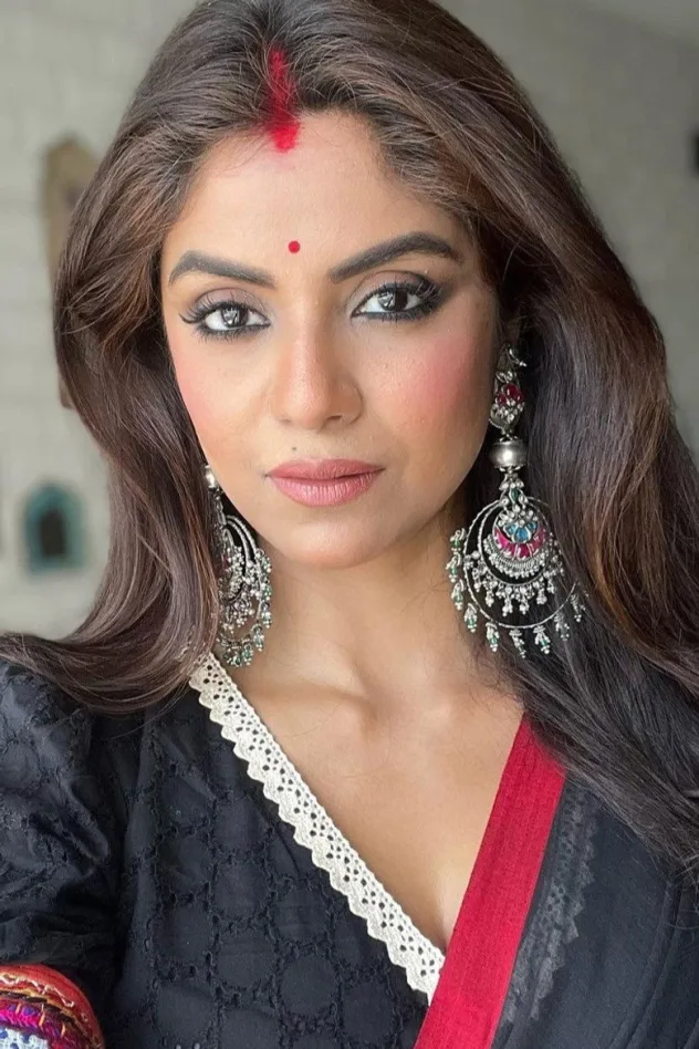 صورة الغلاف لـ Sayantani Ghosh