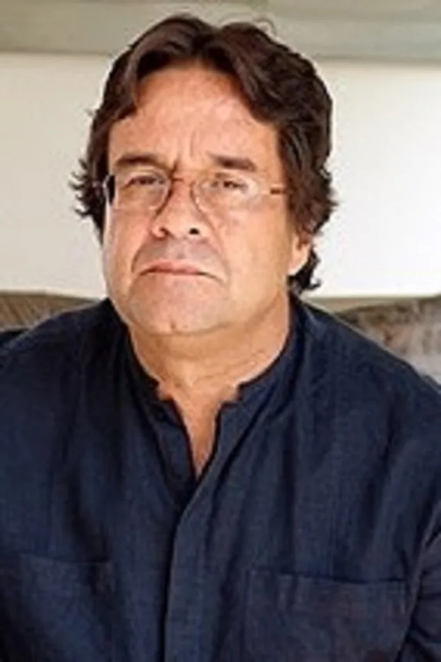 Luis Felipe Salamanca için kapak görseli