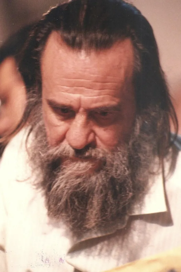 Imagen de portada para Salvador Garmendia
