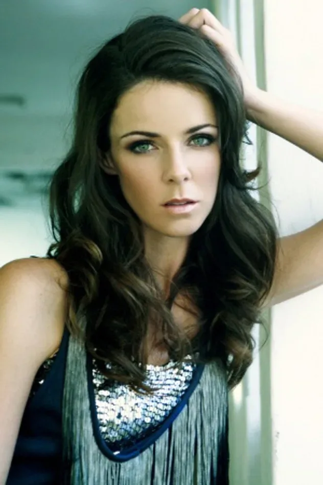 Обложка для Robyn Olivia Heaney