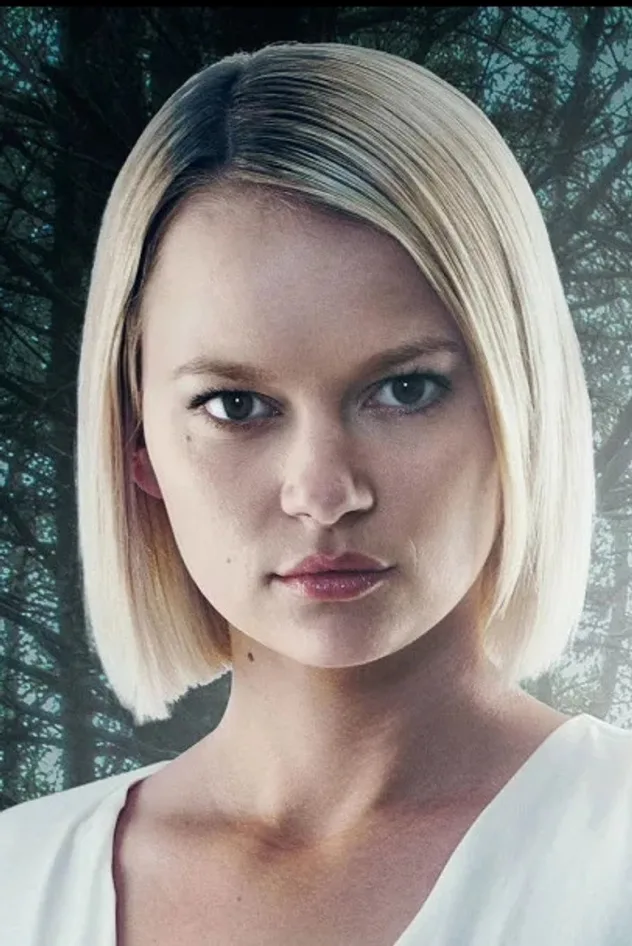 Обложка для Ellie Duckles