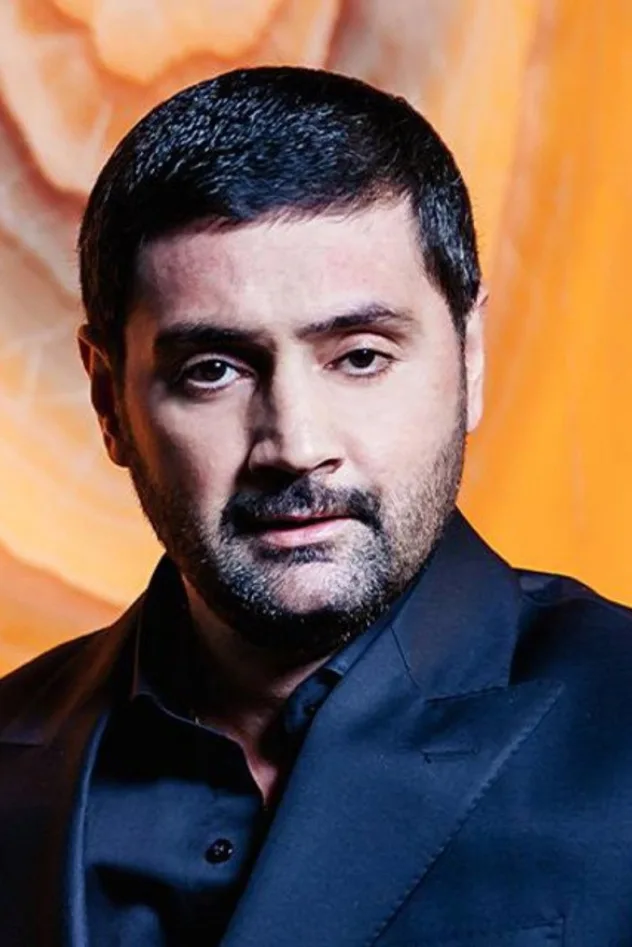 İzzət Bağırov için kapak görseli