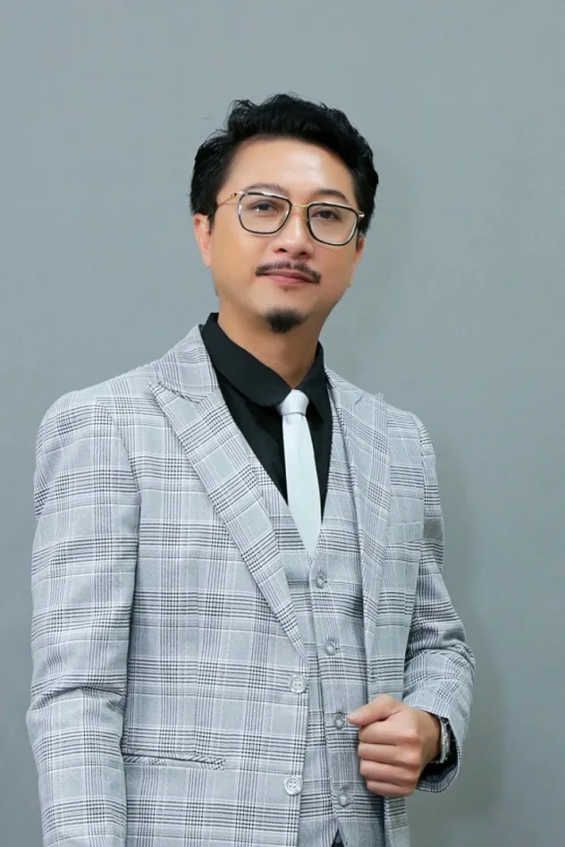 Hứa Minh Đạt için kapak görseli