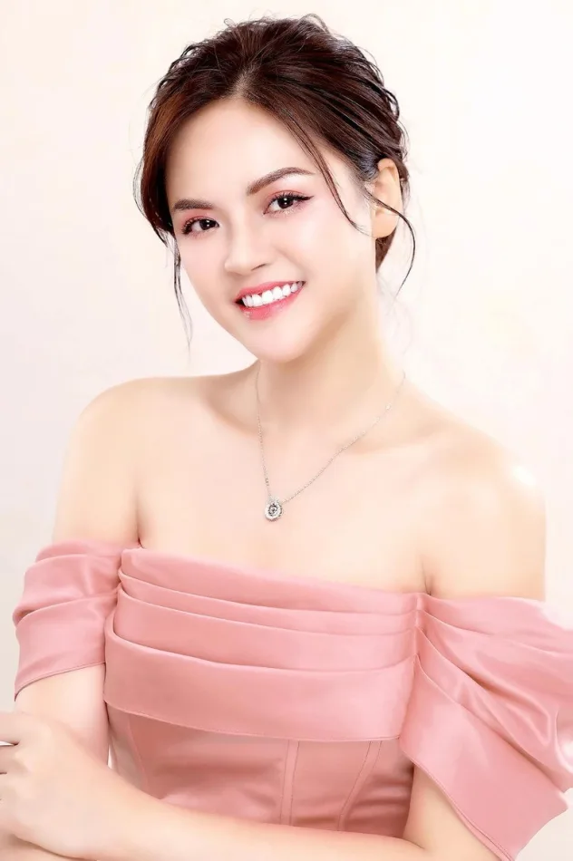 Thu Quỳnh için kapak görseli