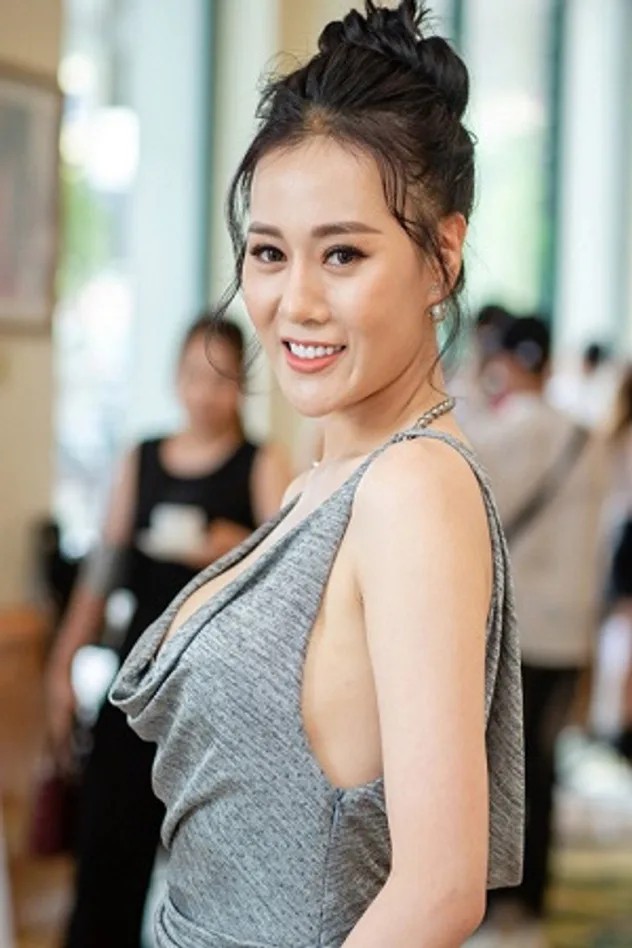 Imagen de portada para Phương Oanh