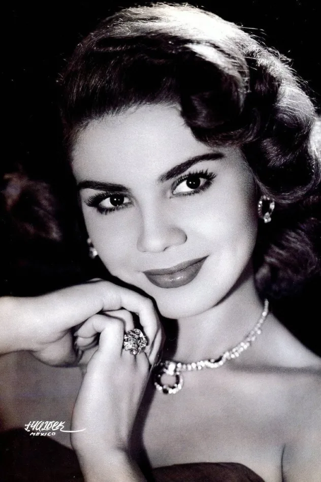Cover image for Lilia Prado