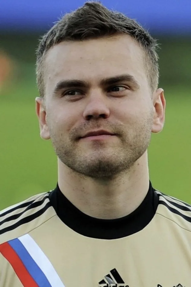 Imagen de portada para Igor Akinfeev