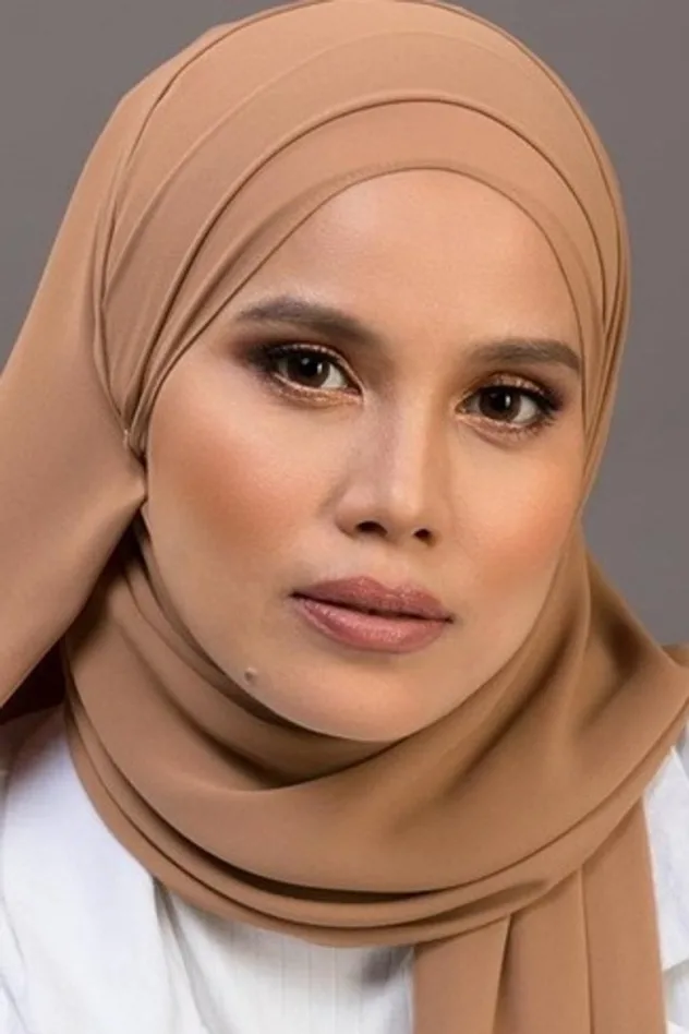 Nadiya Nisaa için kapak görseli