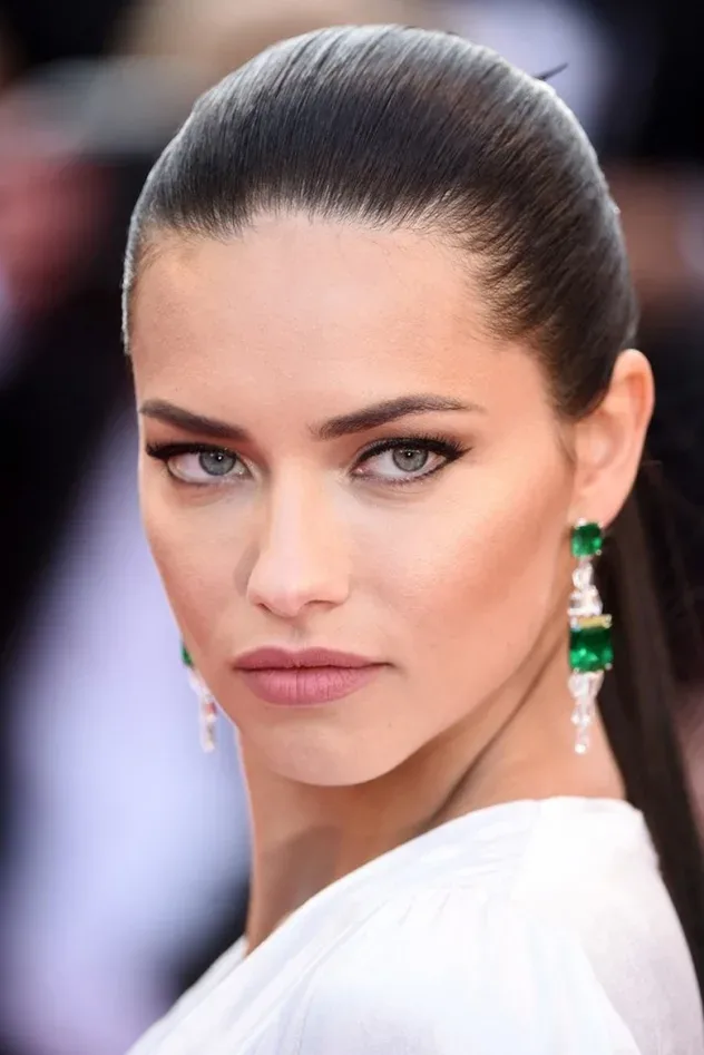 Обложка для Adriana Lima