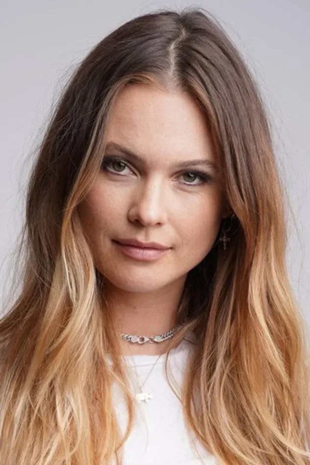 Обложка для Behati Prinsloo