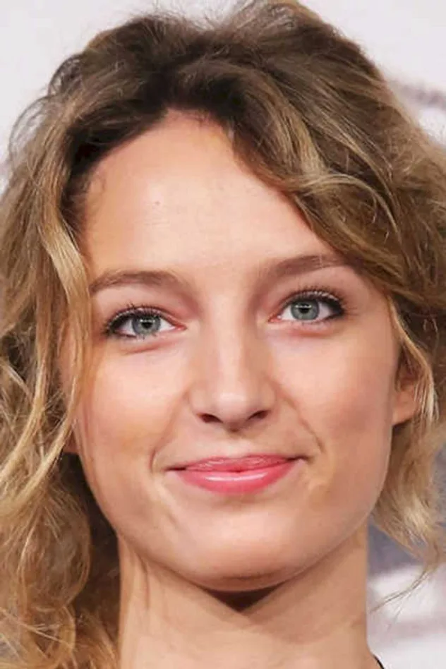 Stéphanie Crayencour için kapak görseli