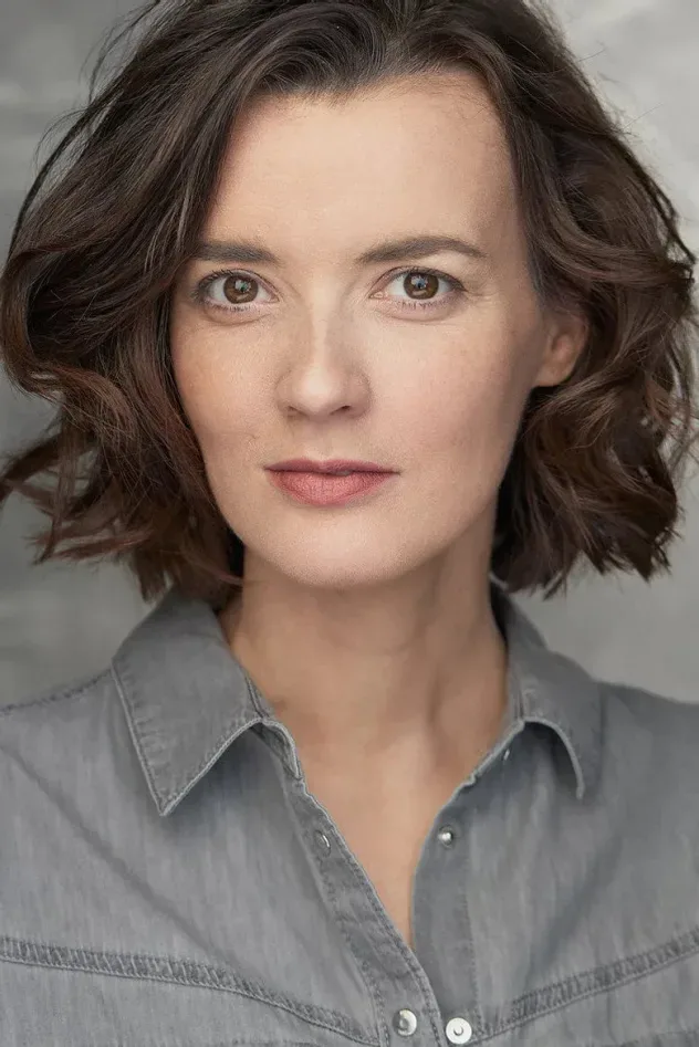 Kirsty Strain için kapak görseli