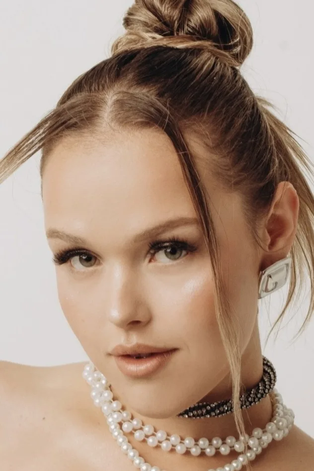 Nastya Kravchenko için kapak görseli