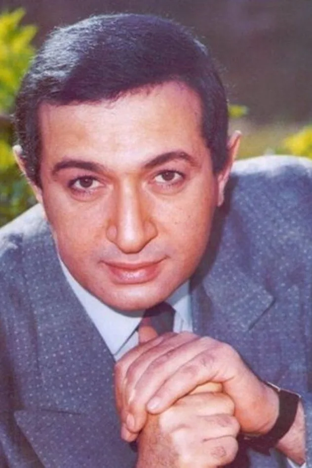 Cover image for نور الشريف