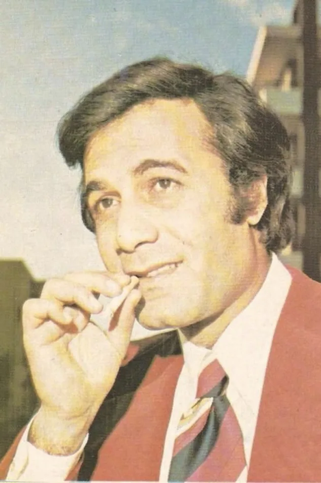 صورة الغلاف لـ محمود ياسين