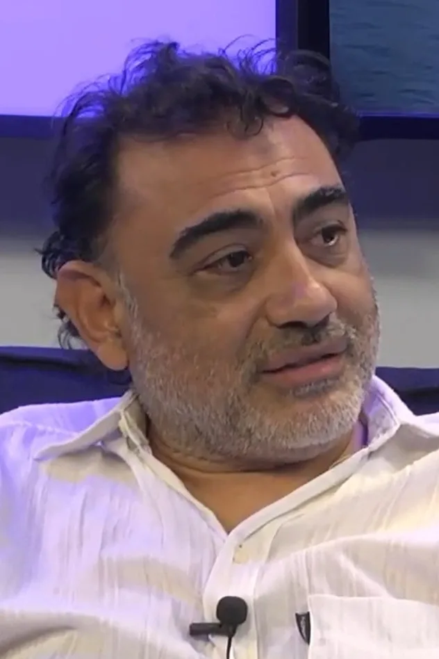 Sebastián Santa Cruz için kapak görseli