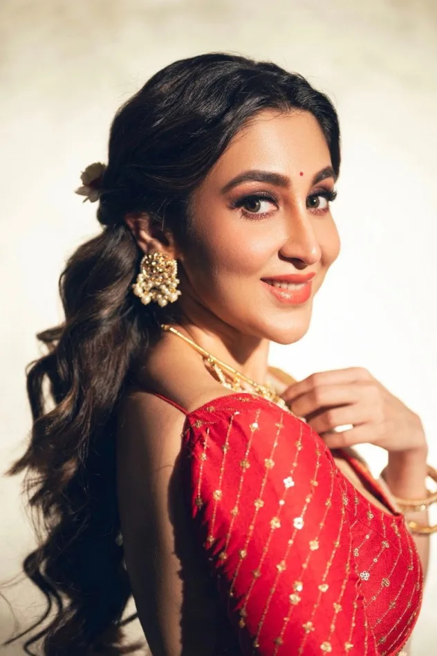 Cover image for Oindrila Sen