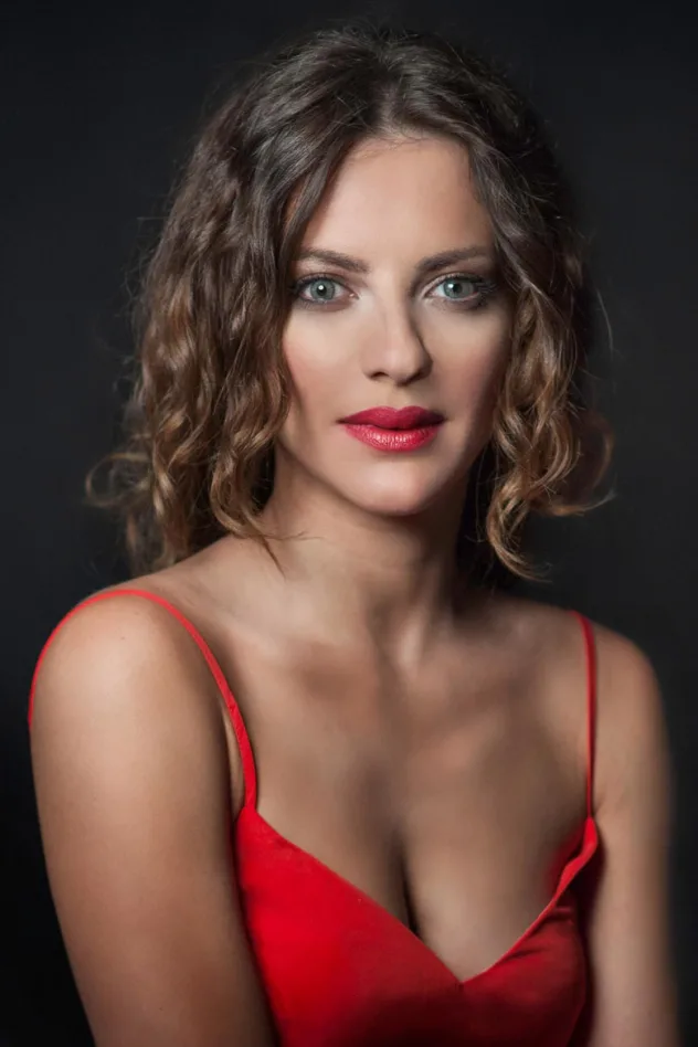 Emmanuelle Charalambous-Engel için kapak görseli
