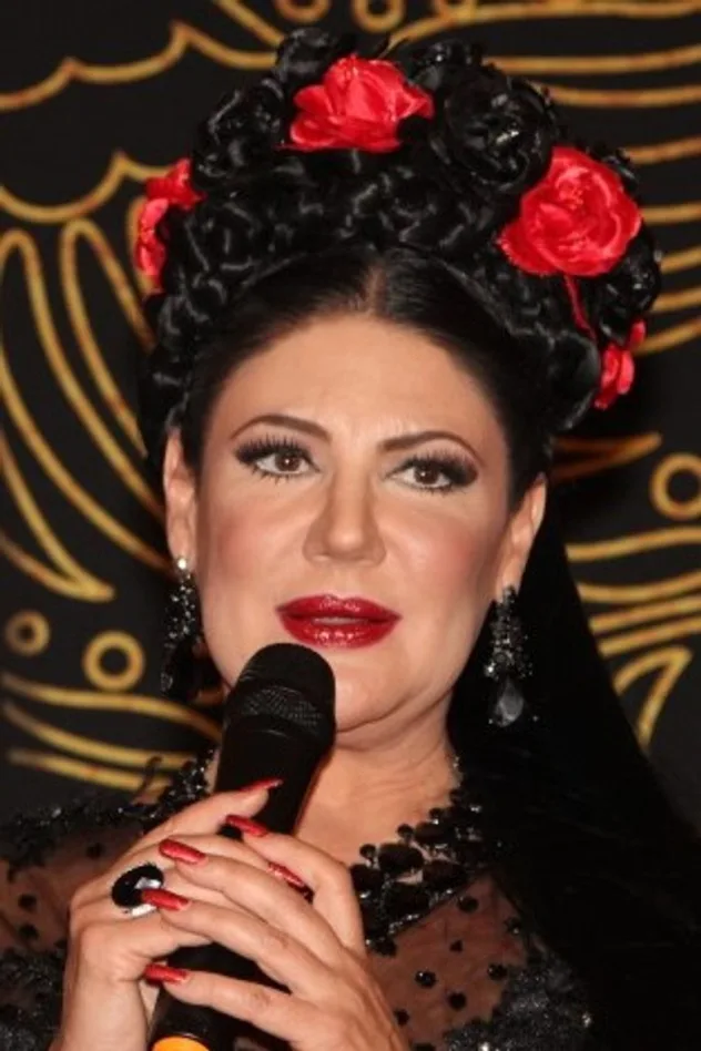 Alejandra Avalos photo