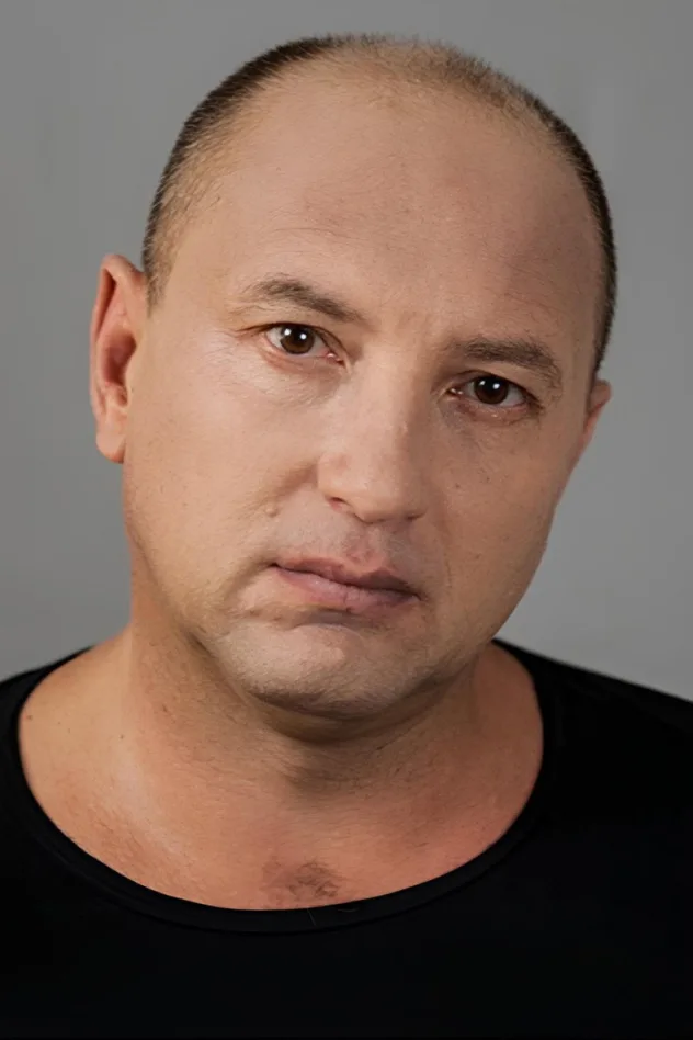 Mykhailo Zhonin için kapak görseli