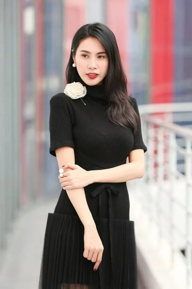 Обложка для Thủy Tiên