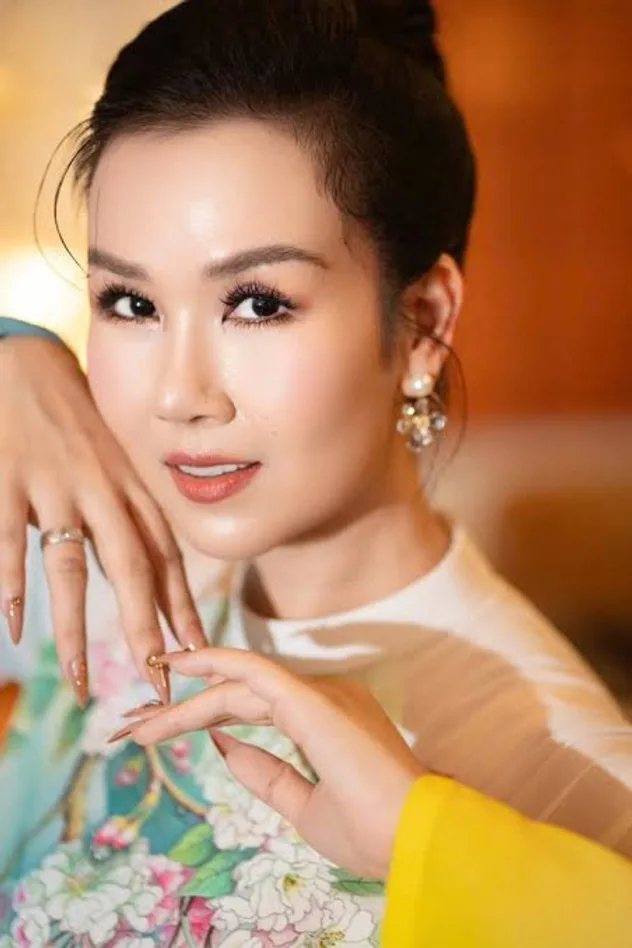 صورة الغلاف لـ Võ Hạ Trâm