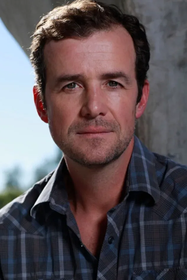صورة الغلاف لـ Michael Hyland