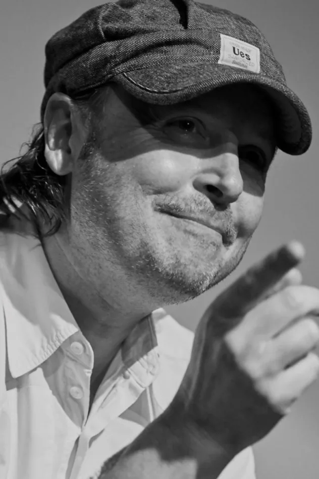 Imagen de portada para Michael Cumming