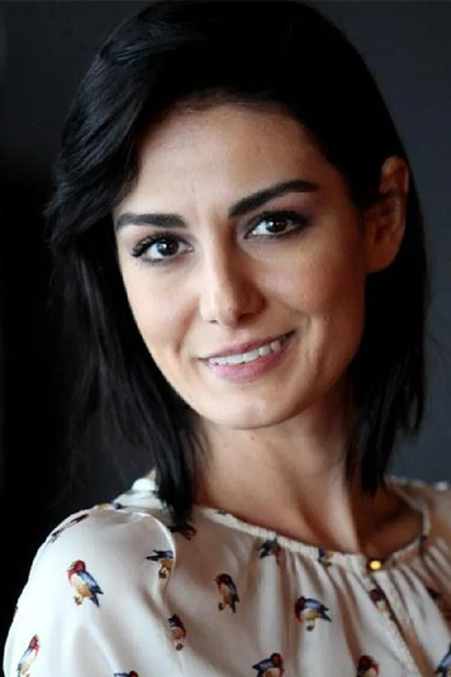 Özlem Yılmaz için kapak görseli