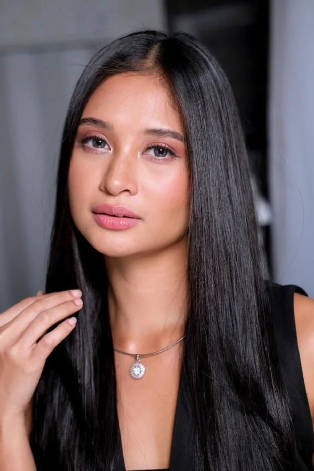Shalanie De Vera için kapak görseli