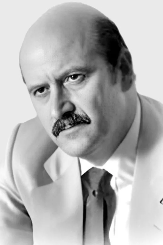 صورة الغلاف لـ Agustín González