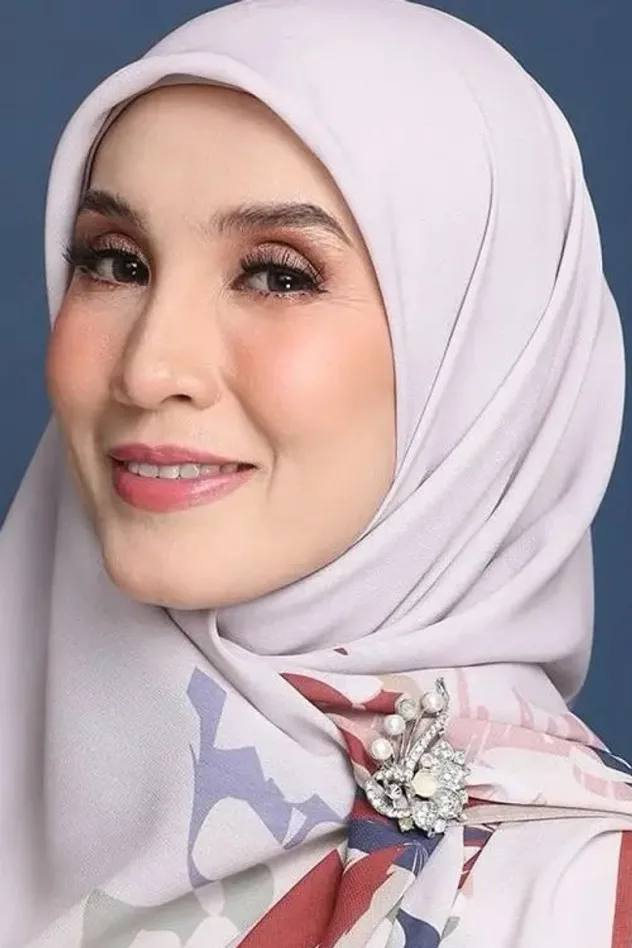 صورة Lisdawati