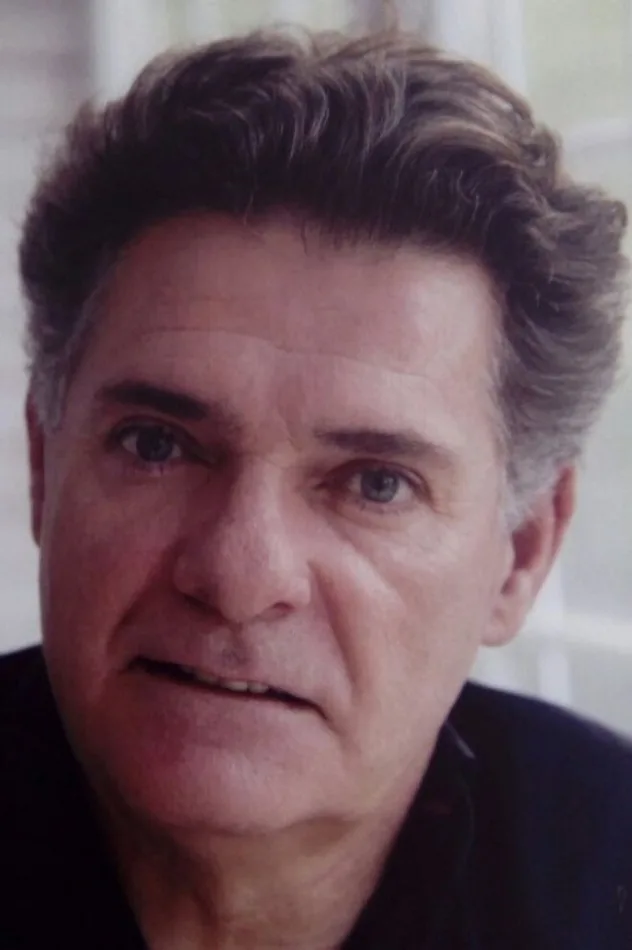 Álvaro Roig için kapak görseli