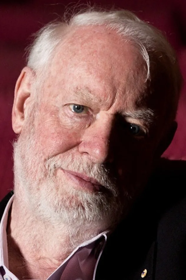 Imagen de portada para David Stratton