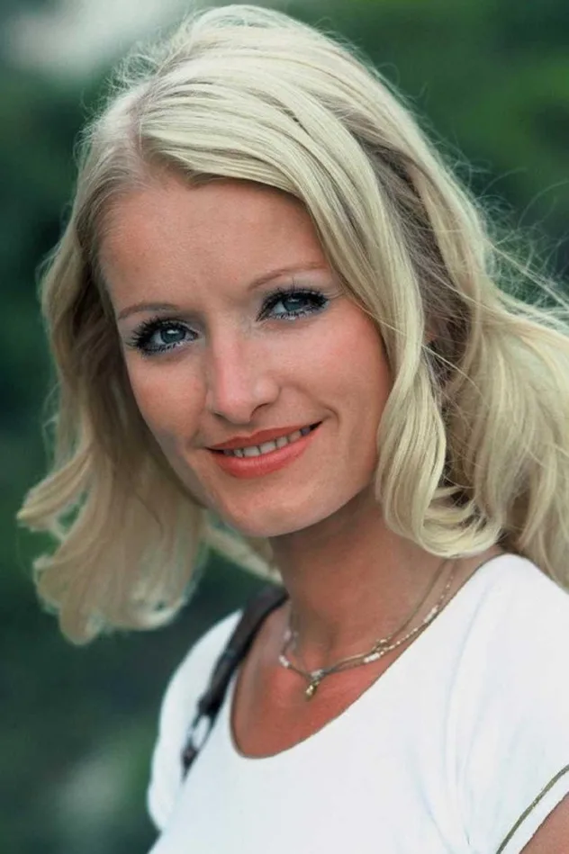 Imagen de portada para Barbara Kramer