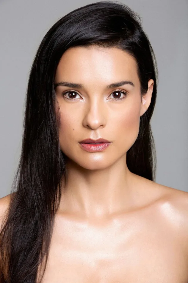 Paola Rey için kapak görseli