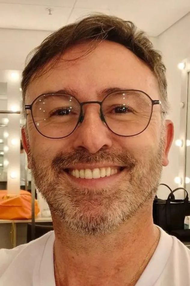 صورة الغلاف لـ Paulo Adriane